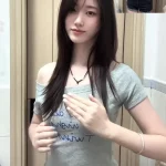 아메리칸 레트로 레터 프린트 오프숄더 티셔츠 여성 여름 슬림핏 스윗 스파이시 숏탑 - 이미지 4